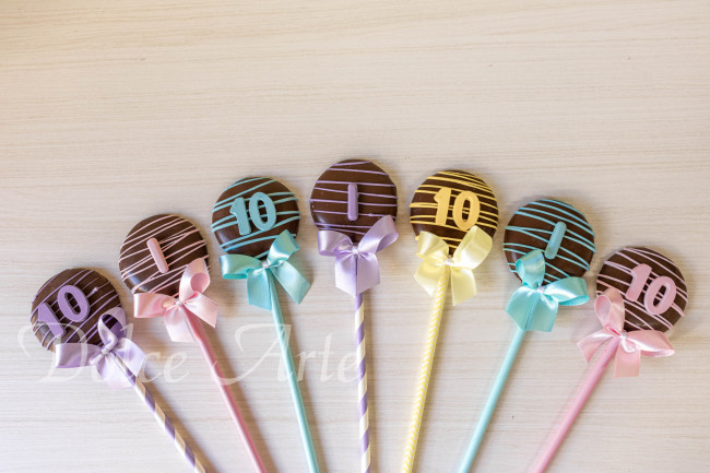 Pirulitos de chocolate decorados Encanto