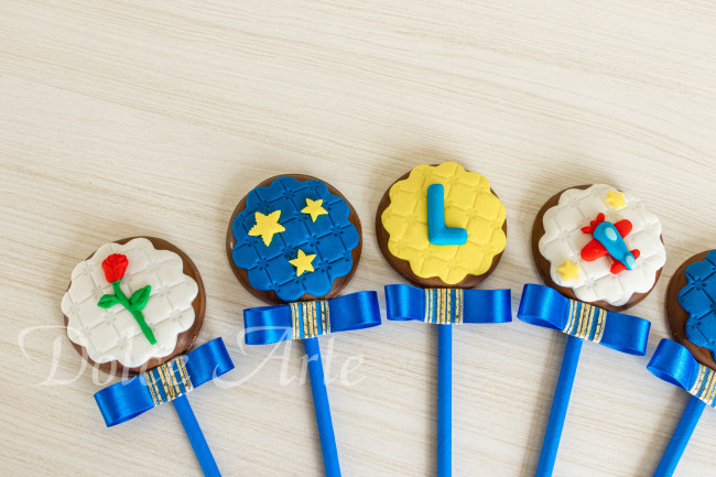 Pirulitos de chocolate Pequeno Príncipe