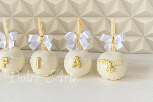 Maçãs de chocolate decoradas Batizado