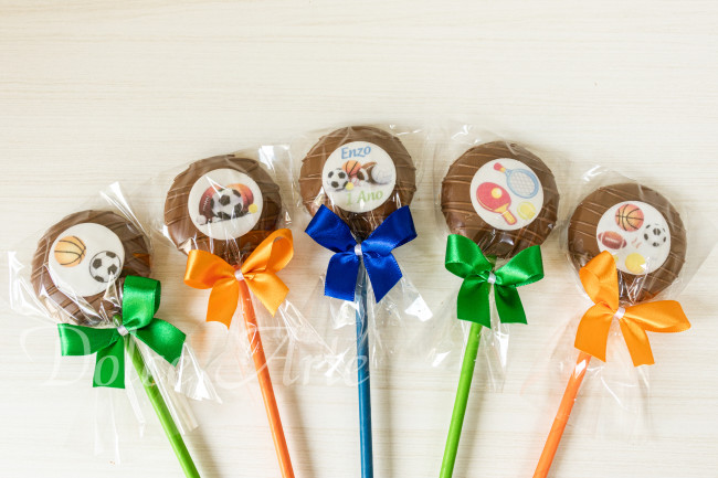 Chocolate com pastilha de açúcar Esportes