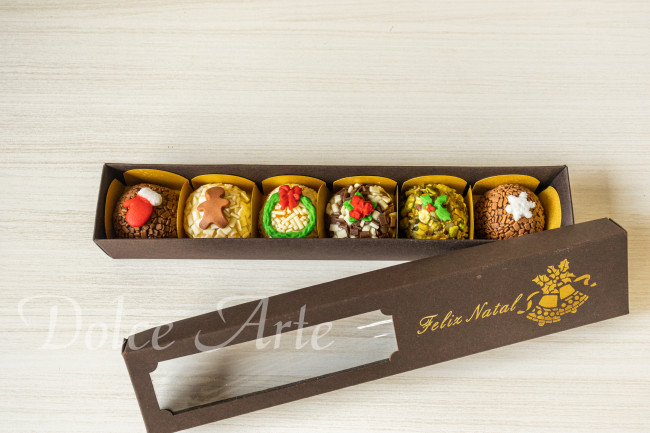 Caixa com 6 doces decorados Natal