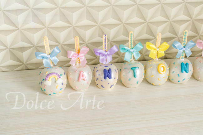 Maçãs de chocolate Arco Íris