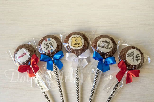 Pirulito de Chocolate com Pastilha de Açúcar Herbie