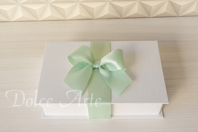 Caixa Personalizada com 8 Bem-casados