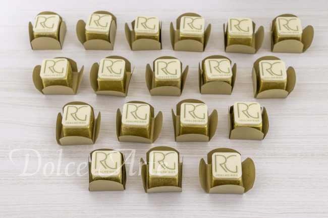 Bombons Decorados Corporativos, personalizados com pastilha de chocolate com a logo da empresa