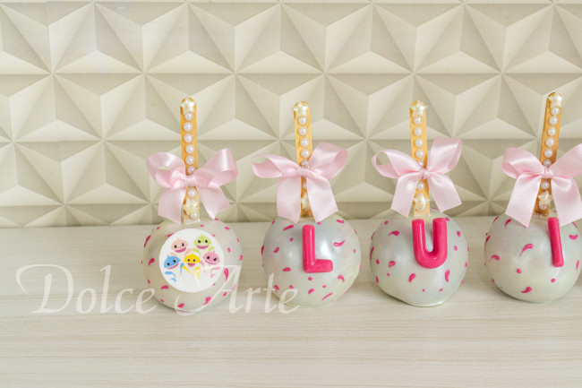 Maçãs de chocolate Baby Shark