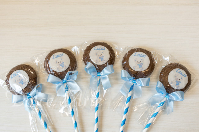 Pirulitos de chocolate com Pastilha de açúcar Ursinho
