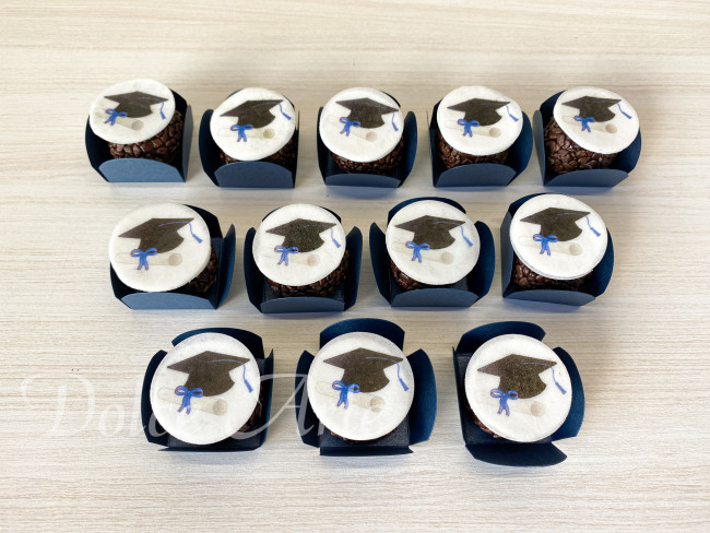 Doces Decorados com Pastilha de Açúcar Formatura