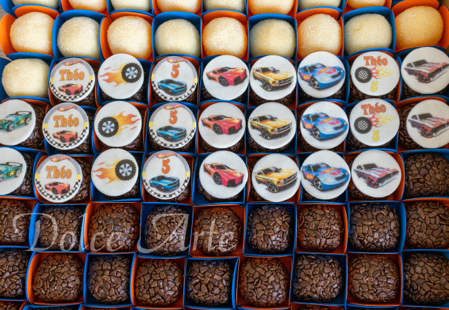 Doces Decorados Hot Wheels