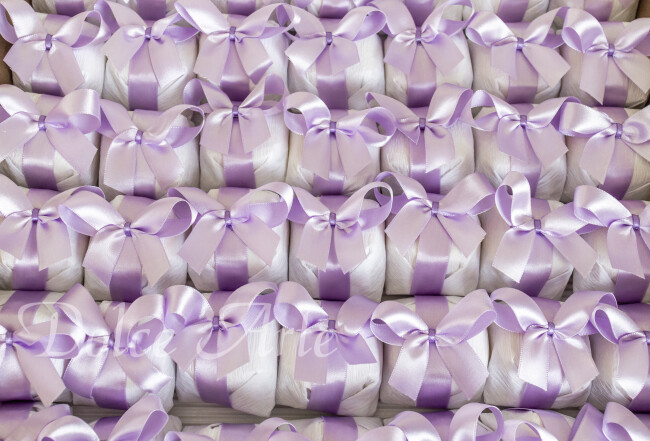 Bem-Casado em crepom com fita de cetim