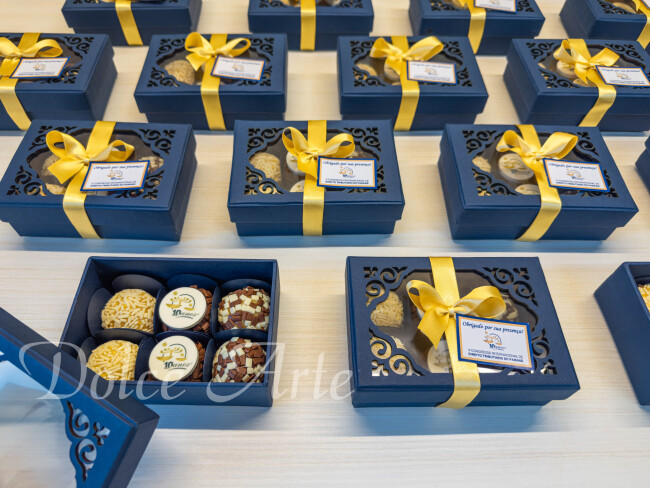 Caixa especial com 6 doces, corporativo