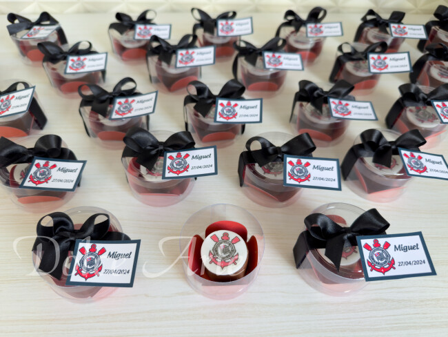 Caixa de acetato com 1 doce decorado