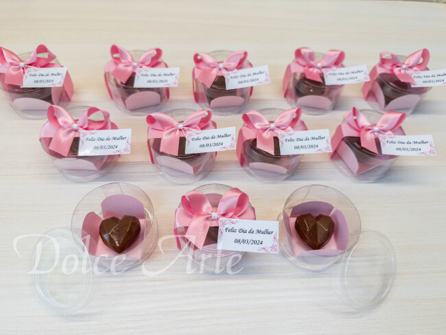 Caixinha de acetato com 1 bombom coração