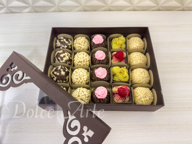 Caixa Especial com 20 doces