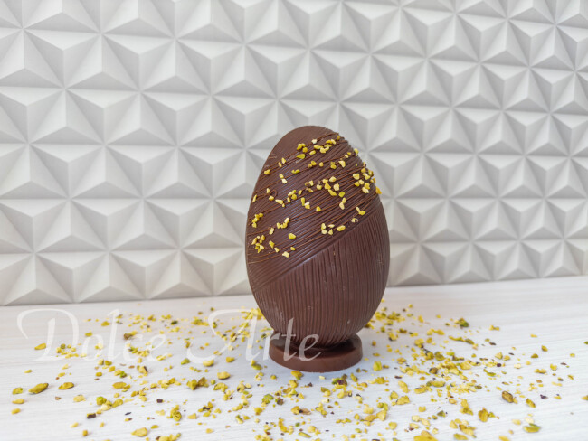 Ovo de chocolate recheado Páscoa