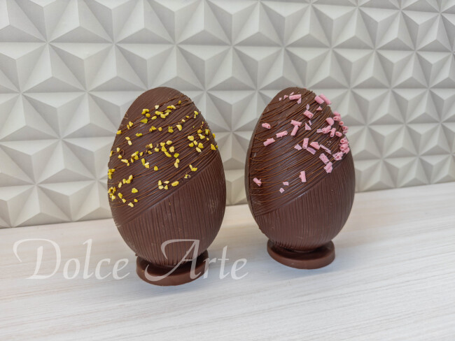 Ovo de chocolate recheado Páscoa
