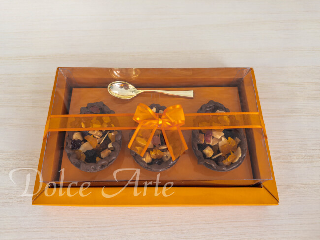 Trio de mini ovos de chocolate com nuts Páscoa