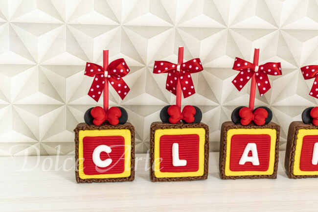 Pães de Mel decorados nome Minnie