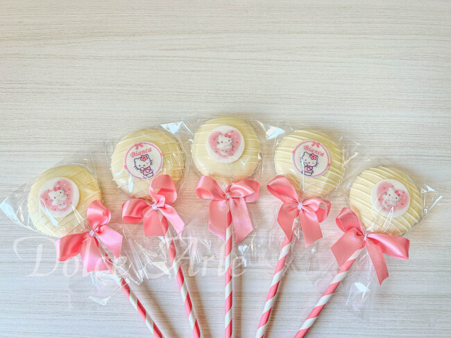 Pirulitos de chocolate Hello Kitty